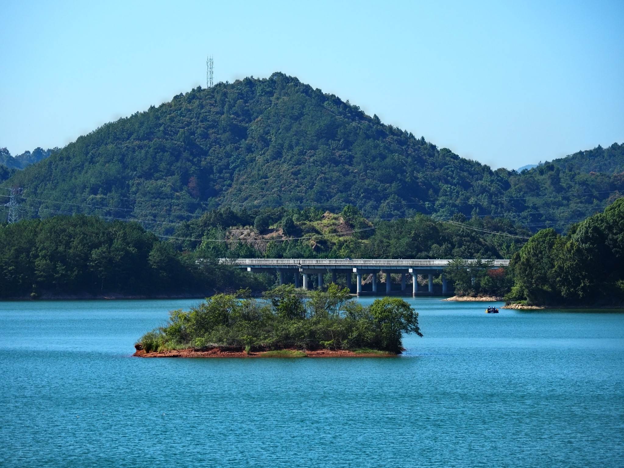 武宁县，永（修）武（宁）高速公路观景台